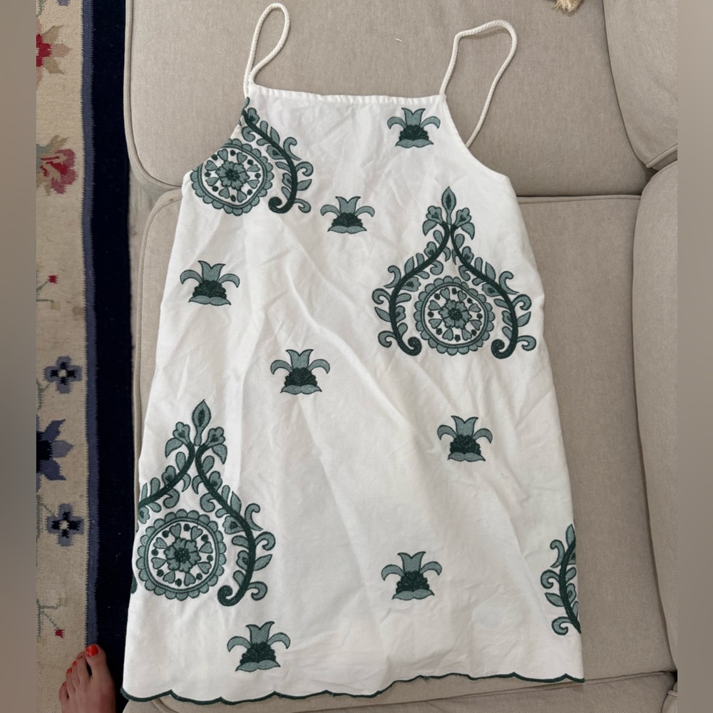 Zara White Dress with Teal Embroidered Motifs